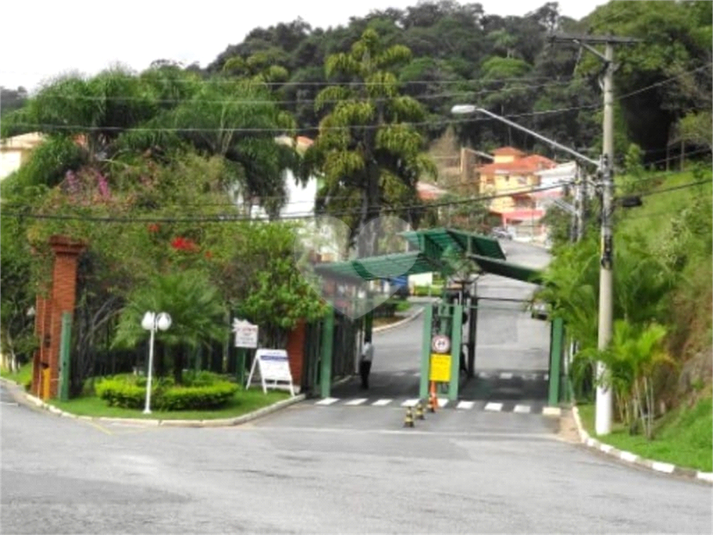 SOBRADO DE ALTO PADRÃO À VENDA CONDOMINIO FECHADO – HORTO FLORESTAL | ZONA NORTE