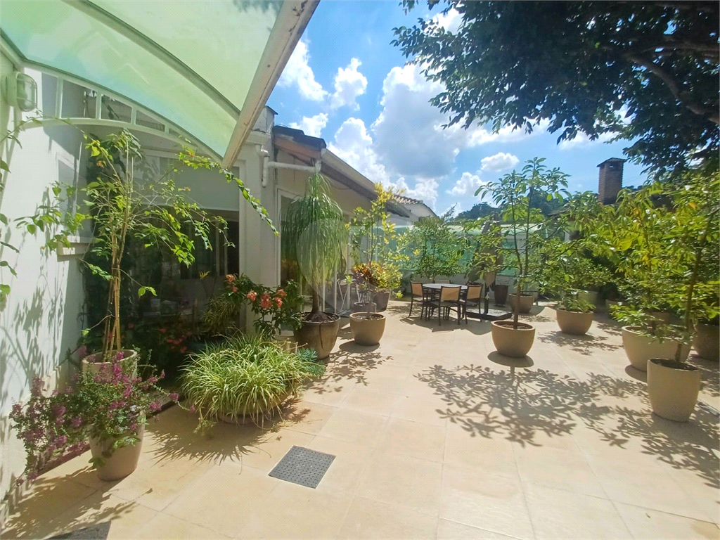 SOBRADO DE ALTO PADRÃO À VENDA CONDOMINIO FECHADO – HORTO FLORESTAL | ZONA NORTE