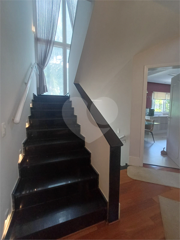 SOBRADO DE ALTO PADRÃO À VENDA CONDOMINIO FECHADO – HORTO FLORESTAL | ZONA NORTE