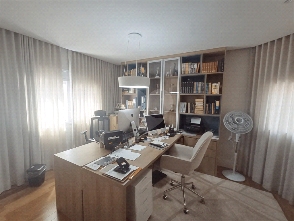 SOBRADO DE ALTO PADRÃO À VENDA CONDOMINIO FECHADO – HORTO FLORESTAL | ZONA NORTE