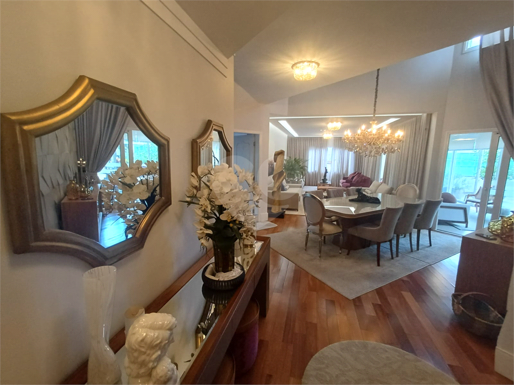 SOBRADO DE ALTO PADRÃO À VENDA CONDOMINIO FECHADO – HORTO FLORESTAL | ZONA NORTE