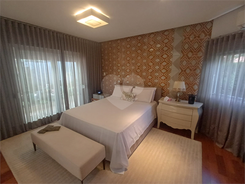 SOBRADO DE ALTO PADRÃO À VENDA CONDOMINIO FECHADO – HORTO FLORESTAL | ZONA NORTE