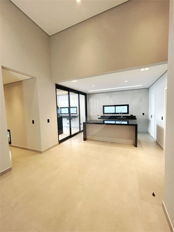 CONDOMÍNIO em RESIDENCIAL CYRELA