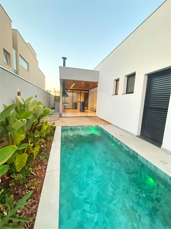 CONDOMÍNIO em RESIDENCIAL CYRELA