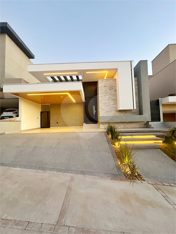 CONDOMÍNIO em RESIDENCIAL CYRELA