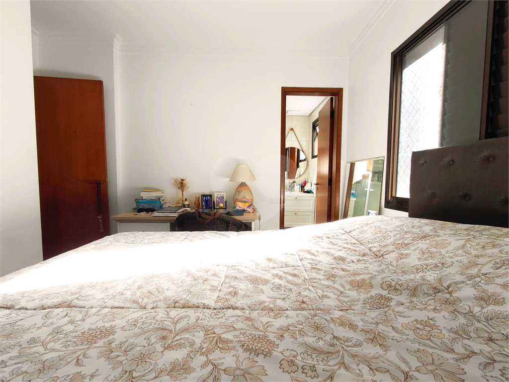 Imóvel de 85m² 2 quartos grandes e 1 menor, sala de 2 ambientes, piscina 1 vaga de garagem Perdizes