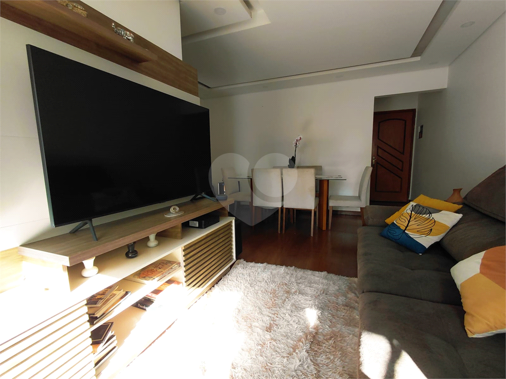 Imóvel de 85m² 2 quartos grandes e 1 menor, sala de 2 ambientes, piscina 1 vaga de garagem Perdizes