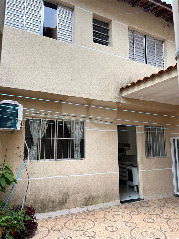 CASA + EDÍCULA + ÁREA GOURMET