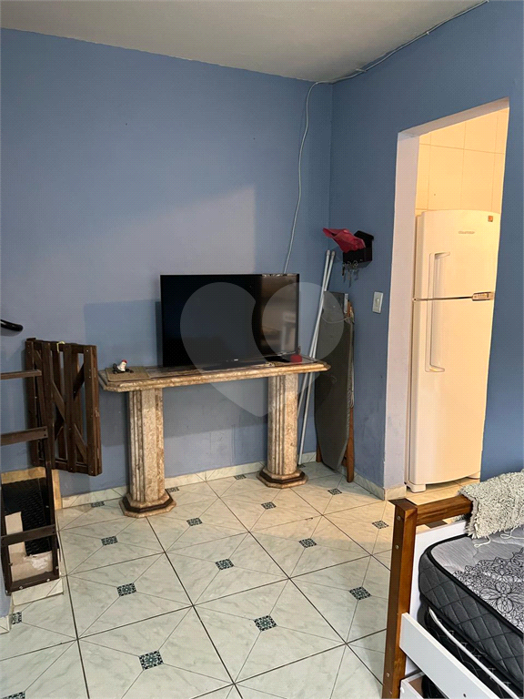 CASA + EDÍCULA + ÁREA GOURMET