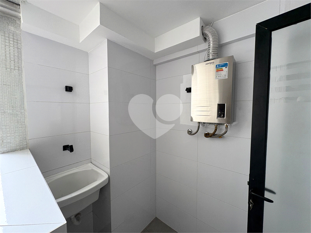 Apartamento com 2 dormitórios a venda em Pinheiros