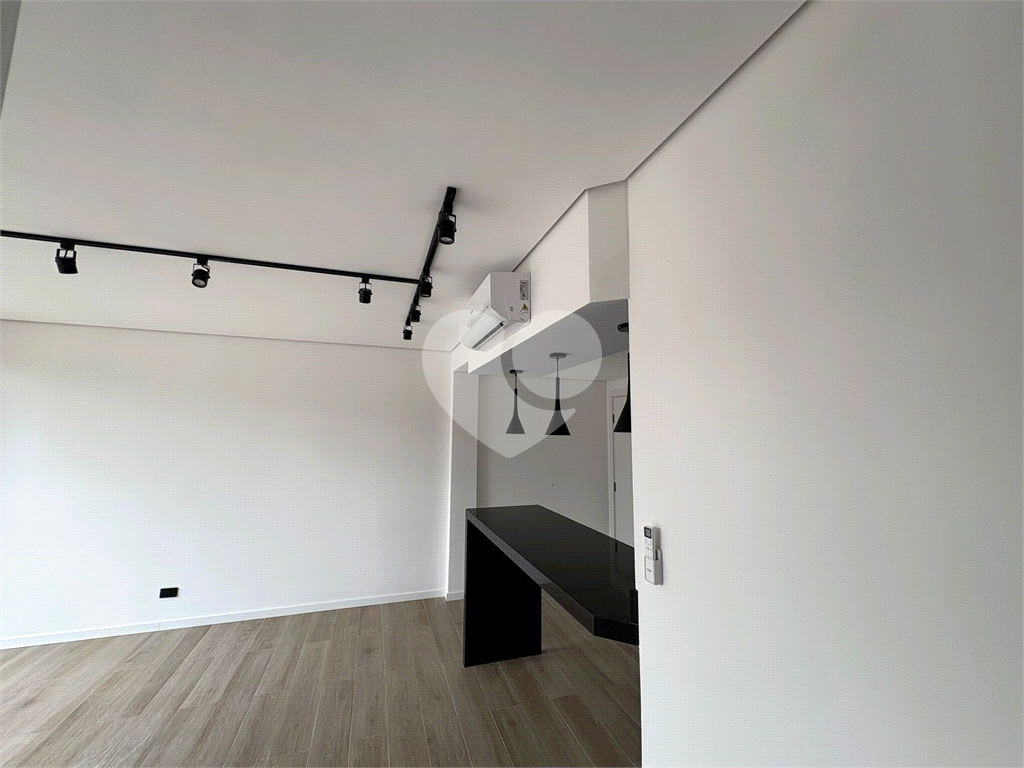 Apartamento com 2 dormitórios a venda em Pinheiros