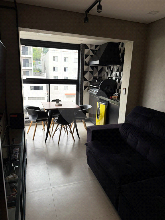 Apartamento na Vila Ester