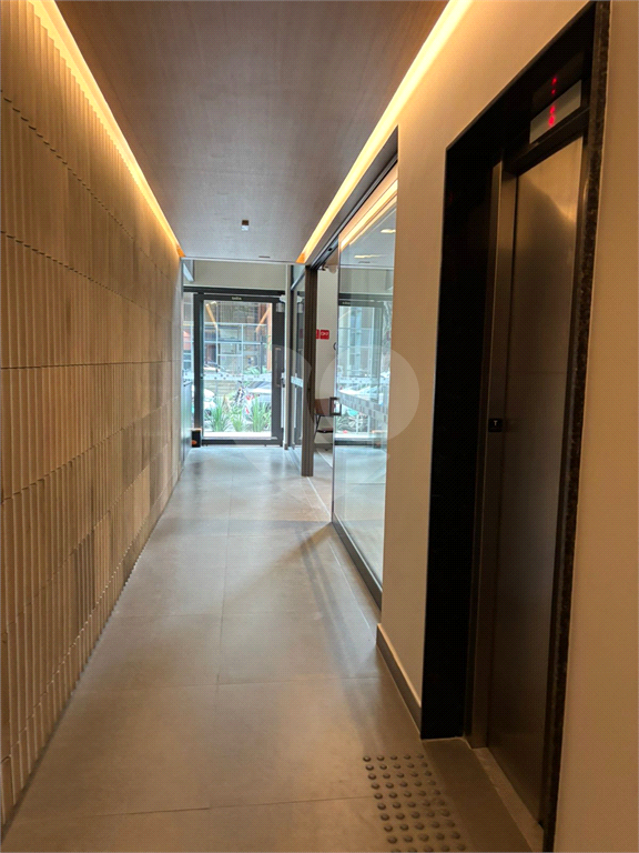 Studio mobiliado à venda a 300 metros da estação do metro Brooklin – Excelente localização