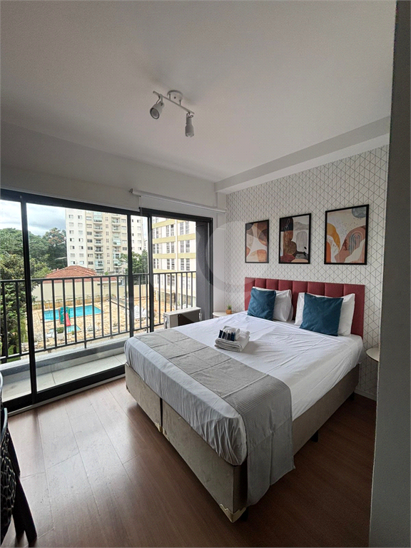 Studio mobiliado à venda a 300 metros da estação do metro Brooklin – Excelente localização