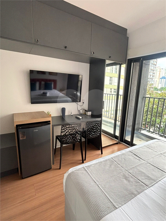 Studio mobiliado à venda a 300 metros da estação do metro Brooklin – Excelente localização