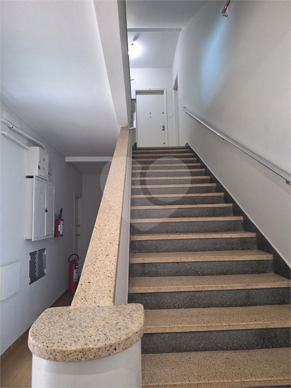 Amplo Apartamento com 96 metros quadrados na Av Zumkeller com 02 dormitórios e 01 vaga.