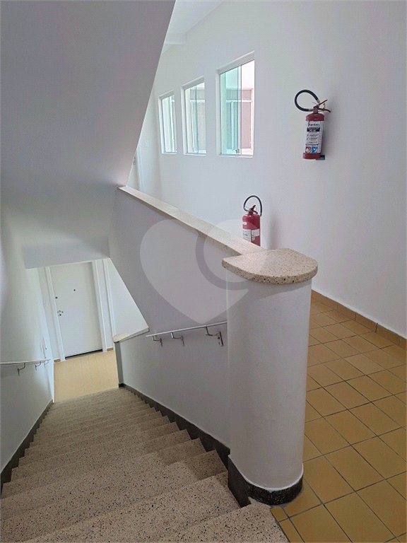 Amplo Apartamento com 96 metros quadrados na Av Zumkeller com 02 dormitórios e 01 vaga.