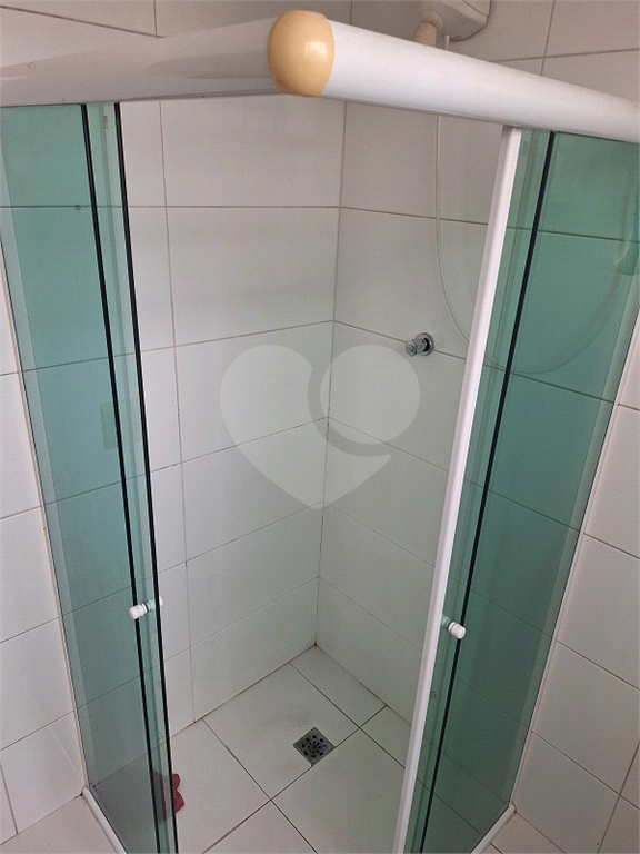 Amplo Apartamento com 96 metros quadrados na Av Zumkeller com 02 dormitórios e 01 vaga.