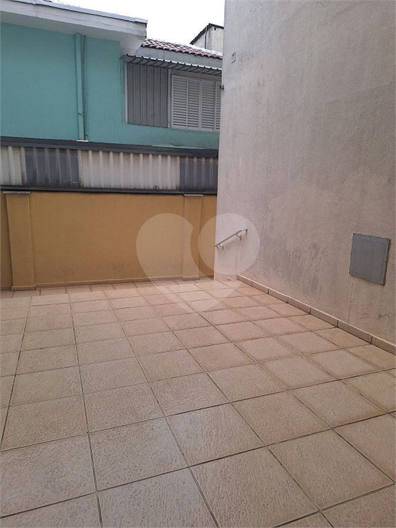 Amplo Apartamento com 96 metros quadrados na Av Zumkeller com 02 dormitórios e 01 vaga.