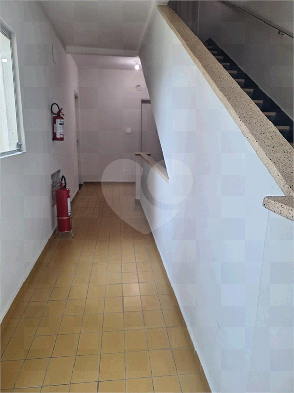 Amplo Apartamento com 96 metros quadrados na Av Zumkeller com 02 dormitórios e 01 vaga.