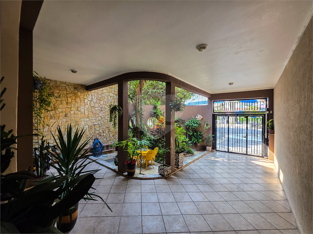 Casa - Jardim Ângela - 4 Quartos / Dormitórios - 1 Vaga - Venda / Compra - Churrasqueira