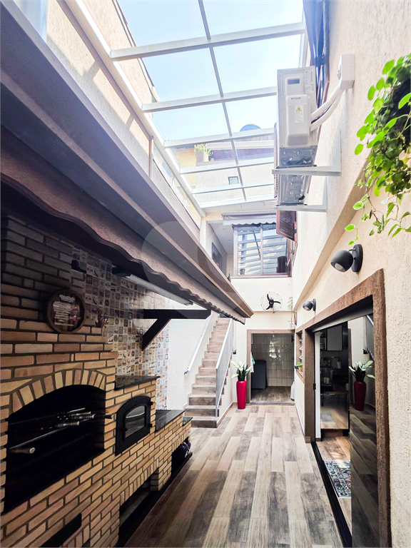 Casa - Jardim Ângela - 4 Quartos / Dormitórios - 1 Vaga - Venda / Compra - Churrasqueira