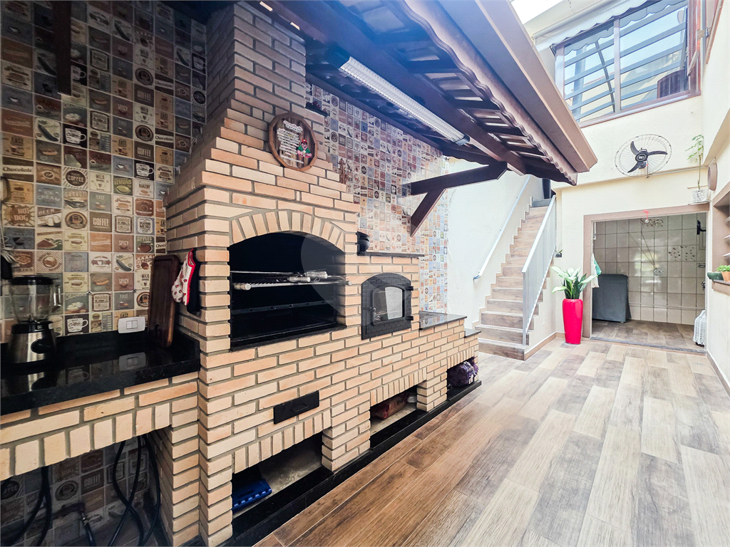 Casa - Jardim Ângela - 4 Quartos / Dormitórios - 1 Vaga - Venda / Compra - Churrasqueira