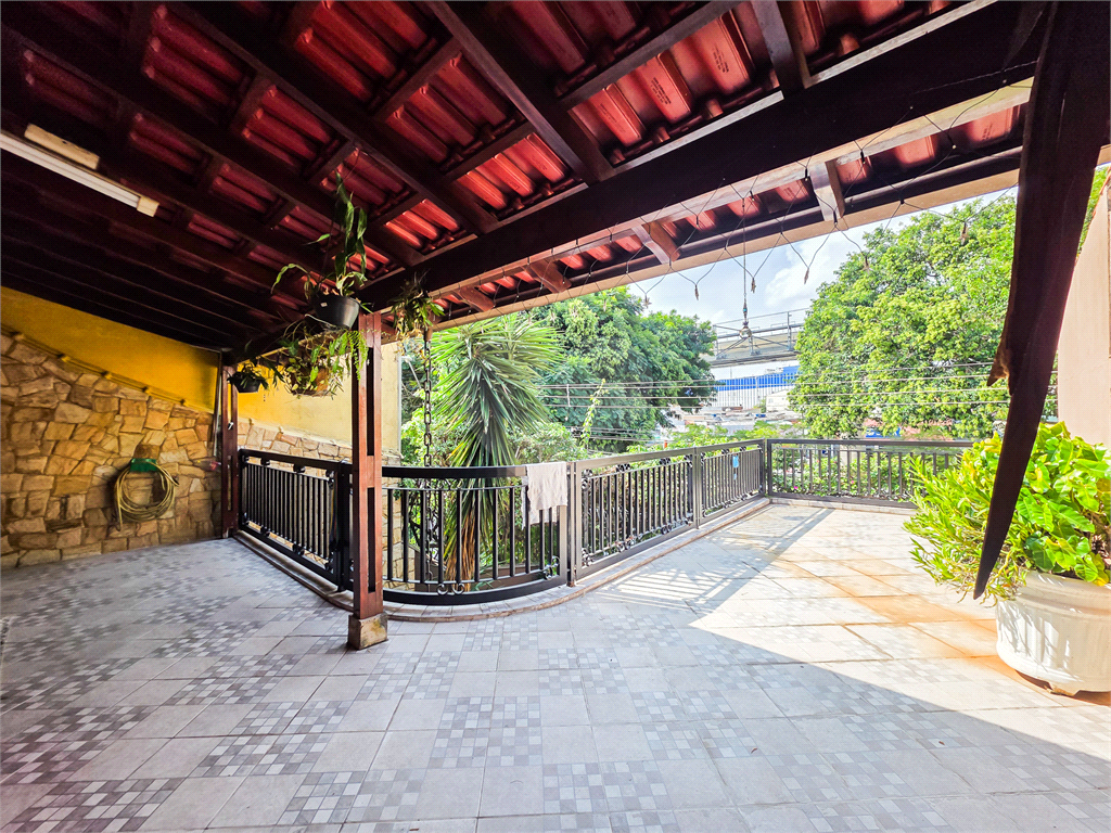 Casa - Jardim Ângela - 4 Quartos / Dormitórios - 1 Vaga - Venda / Compra - Churrasqueira