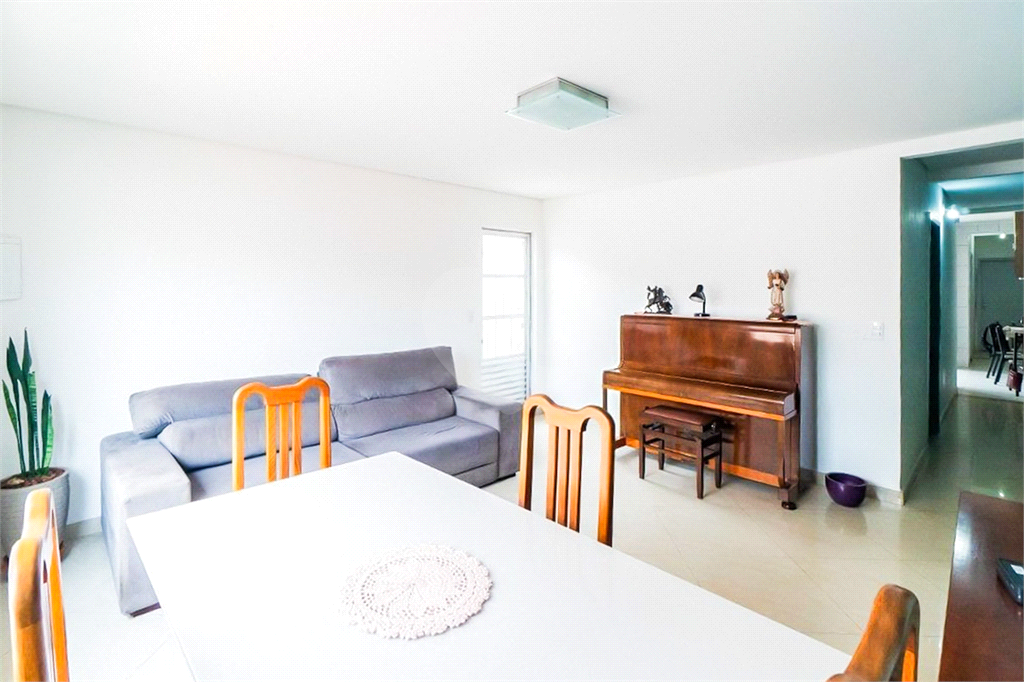 Casa - Vila Santa Catarina - 3 Quartos / Dormitórios - 4 Vagas - Venda / Compra