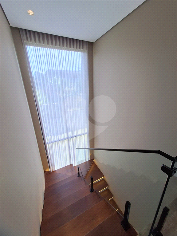 Espetacular casa á venda com vista para a represa em Joanópolis!