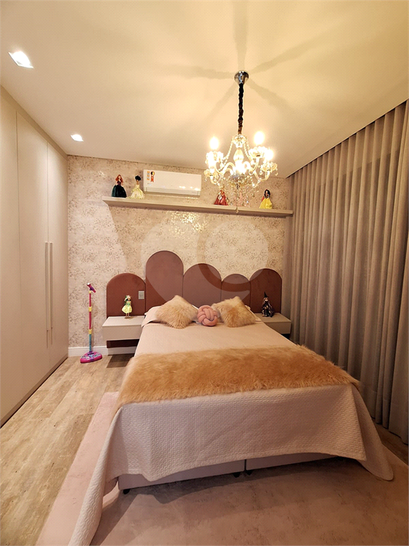 Espetacular casa á venda com vista para a represa em Joanópolis!