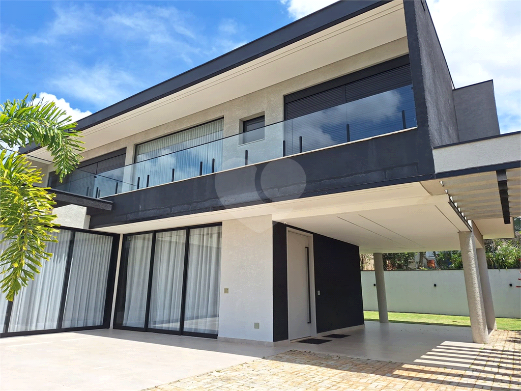 Espetacular casa á venda com vista para a represa em Joanópolis!