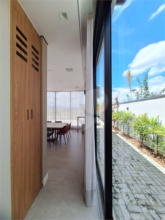 Espetacular casa á venda com vista para a represa em Joanópolis!