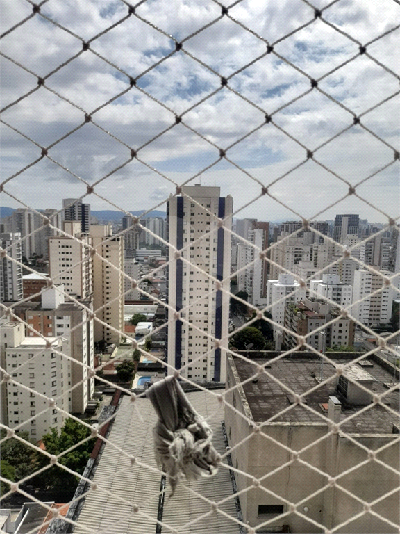 Apartamento a venda e locação com 2 quartos  e 2 vagas em Vila Pompéia - São Paulo - SP