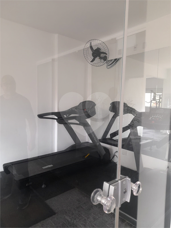 Apartamento a venda e locação com 2 quartos  e 2 vagas em Vila Pompéia - São Paulo - SP