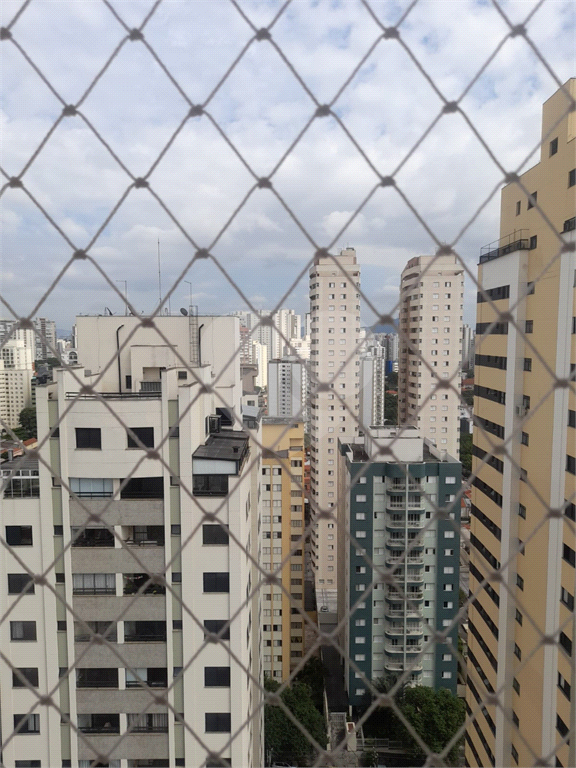 Apartamento a venda e locação com 2 quartos  e 2 vagas em Vila Pompéia - São Paulo - SP