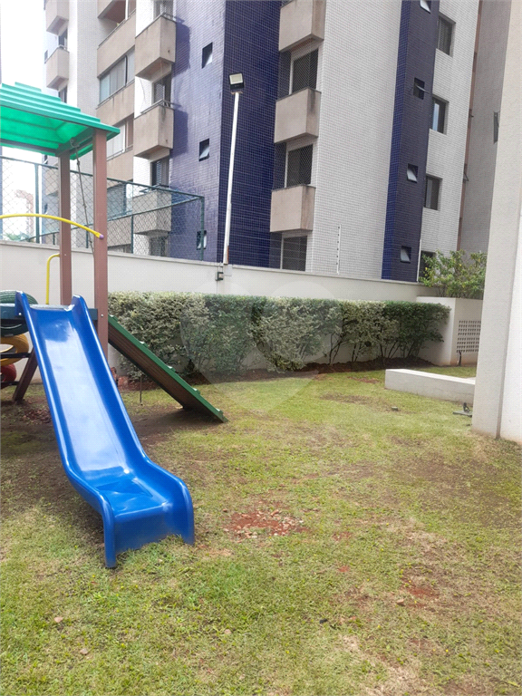 Apartamento a venda na Pompeia com 2 dormitórios e 2 vagas 