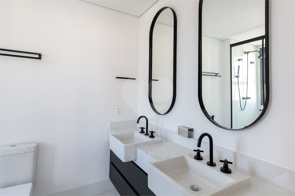 Exclusivo nos Jardins | 206 m² | 3 Suítes | 4 Vagas | Edifício Maison Marie