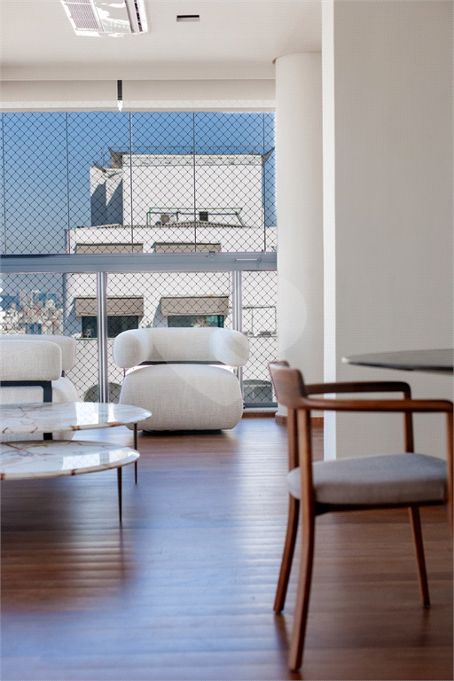 Exclusivo nos Jardins | 206 m² | 3 Suítes | 4 Vagas | Edifício Maison Marie