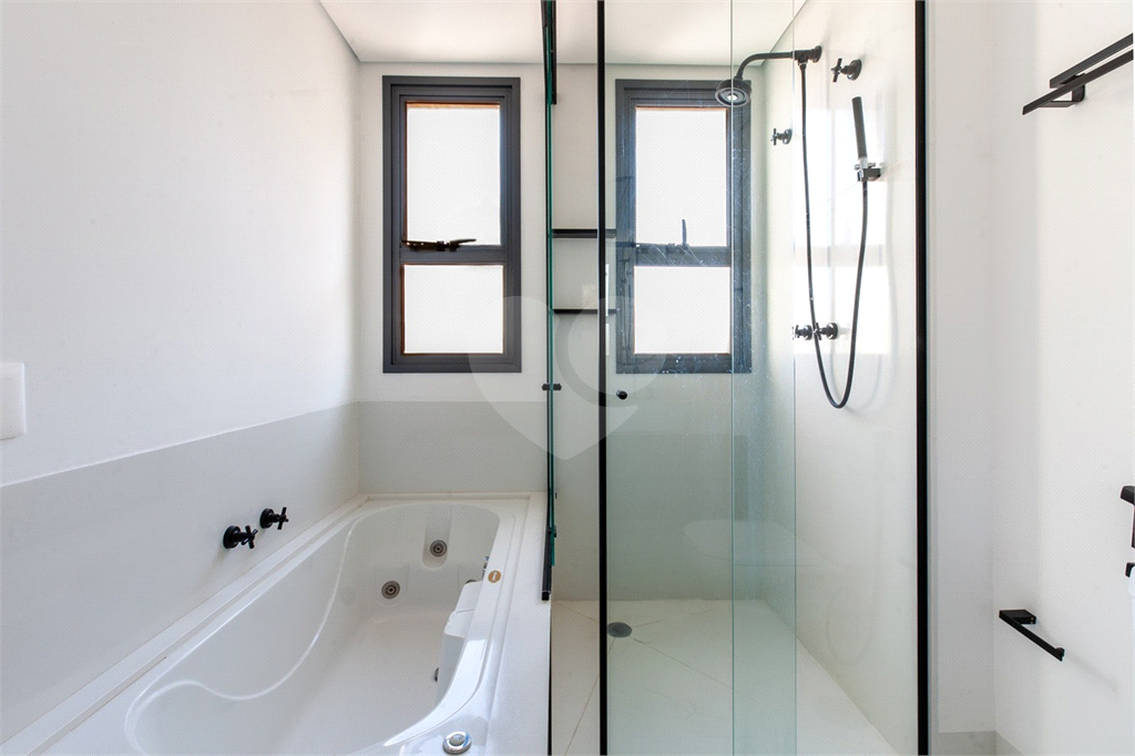 Exclusivo nos Jardins | 206 m² | 3 Suítes | 4 Vagas | Edifício Maison Marie