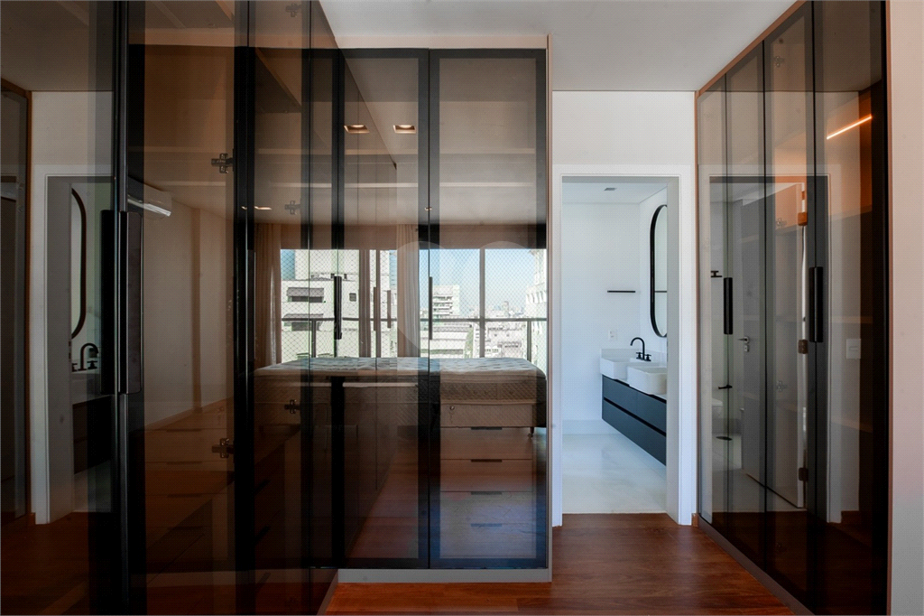 Exclusivo nos Jardins | 206 m² | 3 Suítes | 4 Vagas | Edifício Maison Marie