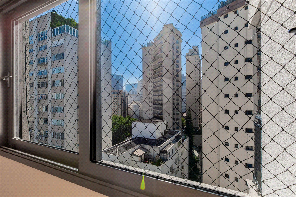 Exclusivo nos Jardins | 206 m² | 3 Suítes | 4 Vagas | Edifício Maison Marie