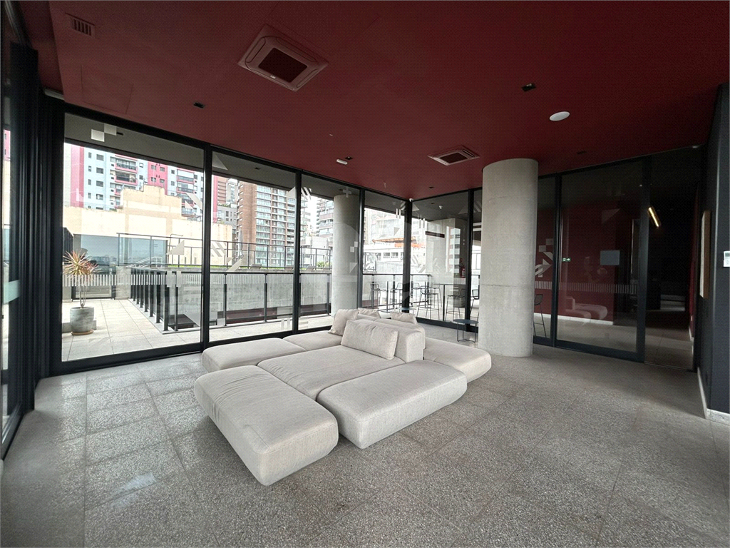 APARTAMENTO MOBILIADO PARA LOCAÇÃO EM PINHEIROS | 44m² | 1 SUÍTE | 1 VAGA | POD PINHEIROS