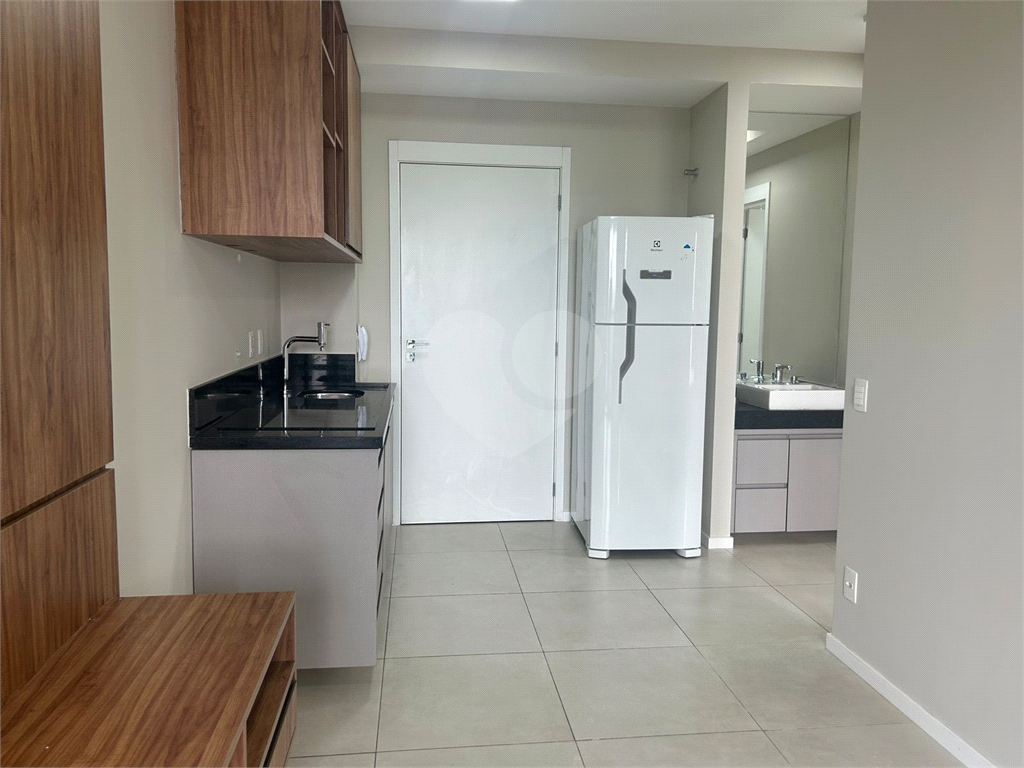 APARTAMENTO MOBILIADO PARA LOCAÇÃO EM PINHEIROS | 44m² | 1 SUÍTE | 1 VAGA | POD PINHEIROS