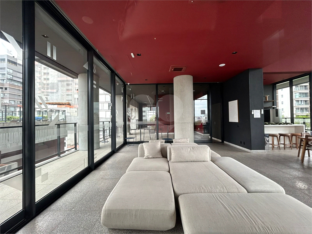 APARTAMENTO MOBILIADO PARA LOCAÇÃO EM PINHEIROS | 44m² | 1 SUÍTE | 1 VAGA | POD PINHEIROS