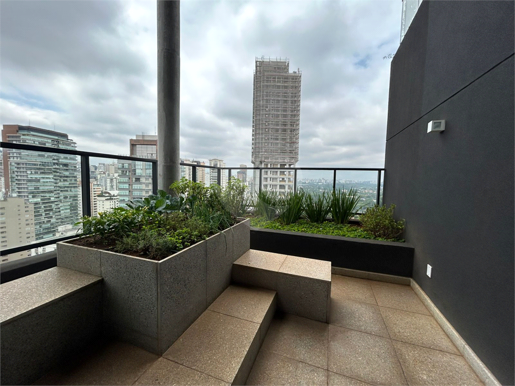 APARTAMENTO MOBILIADO PARA LOCAÇÃO EM PINHEIROS | 44m² | 1 SUÍTE | 1 VAGA | POD PINHEIROS