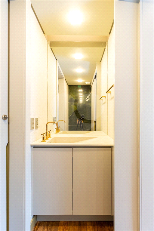 Apartamento semi mobiliado 67m² | 2 dormitórios | lazer completo no W Residences – Vila Olímpia