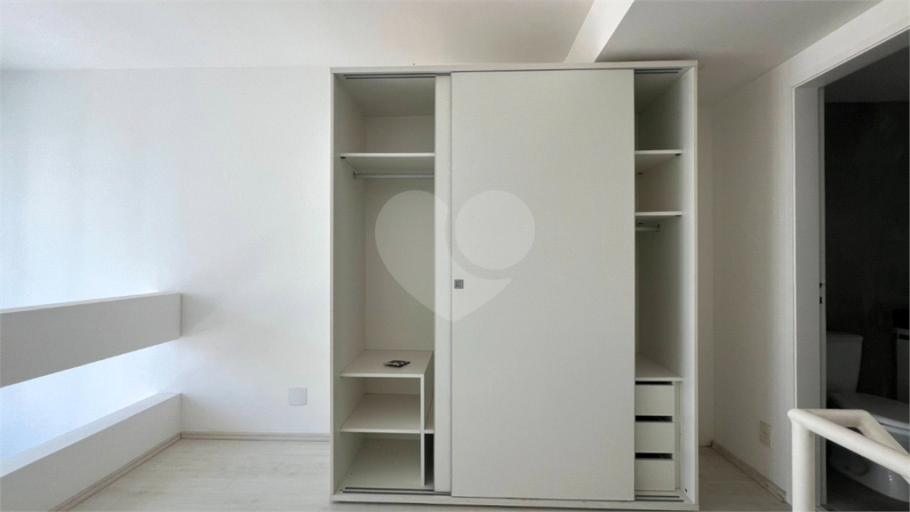 APARTAMENTO em INDIANÓPOLIS