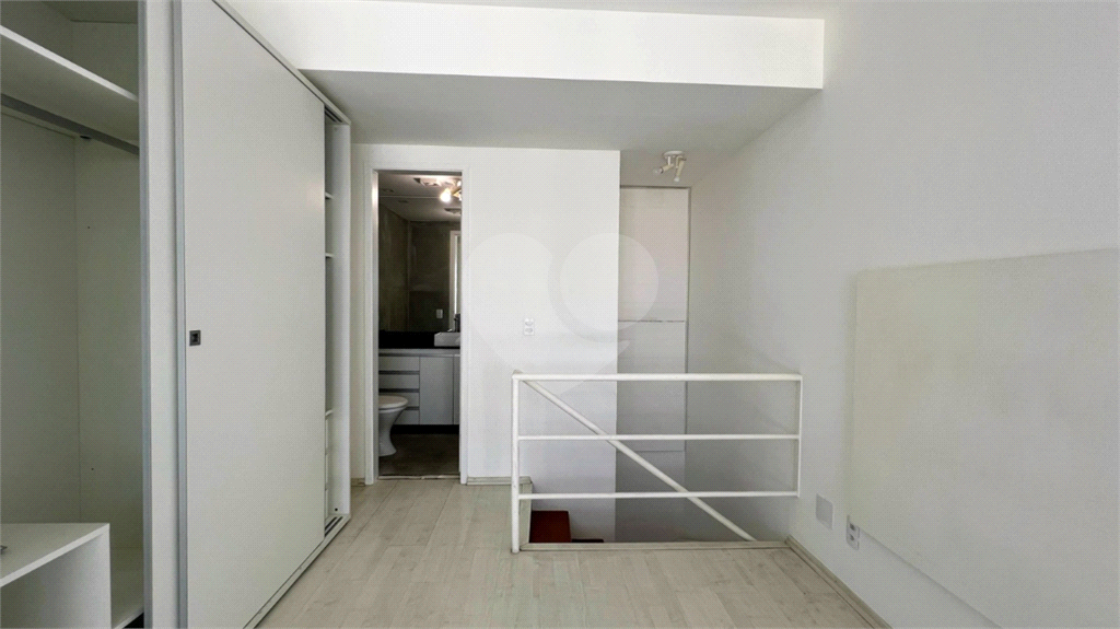 APARTAMENTO em INDIANÓPOLIS