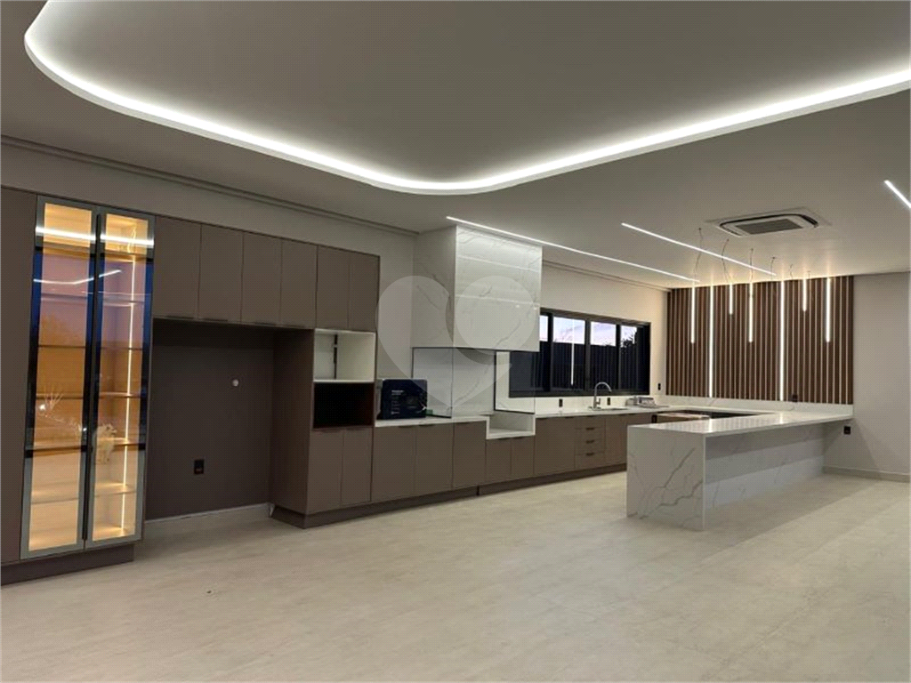 Casa alto padrão em Piedade - SP - Condomínio Portofino com represa e campo de golfe